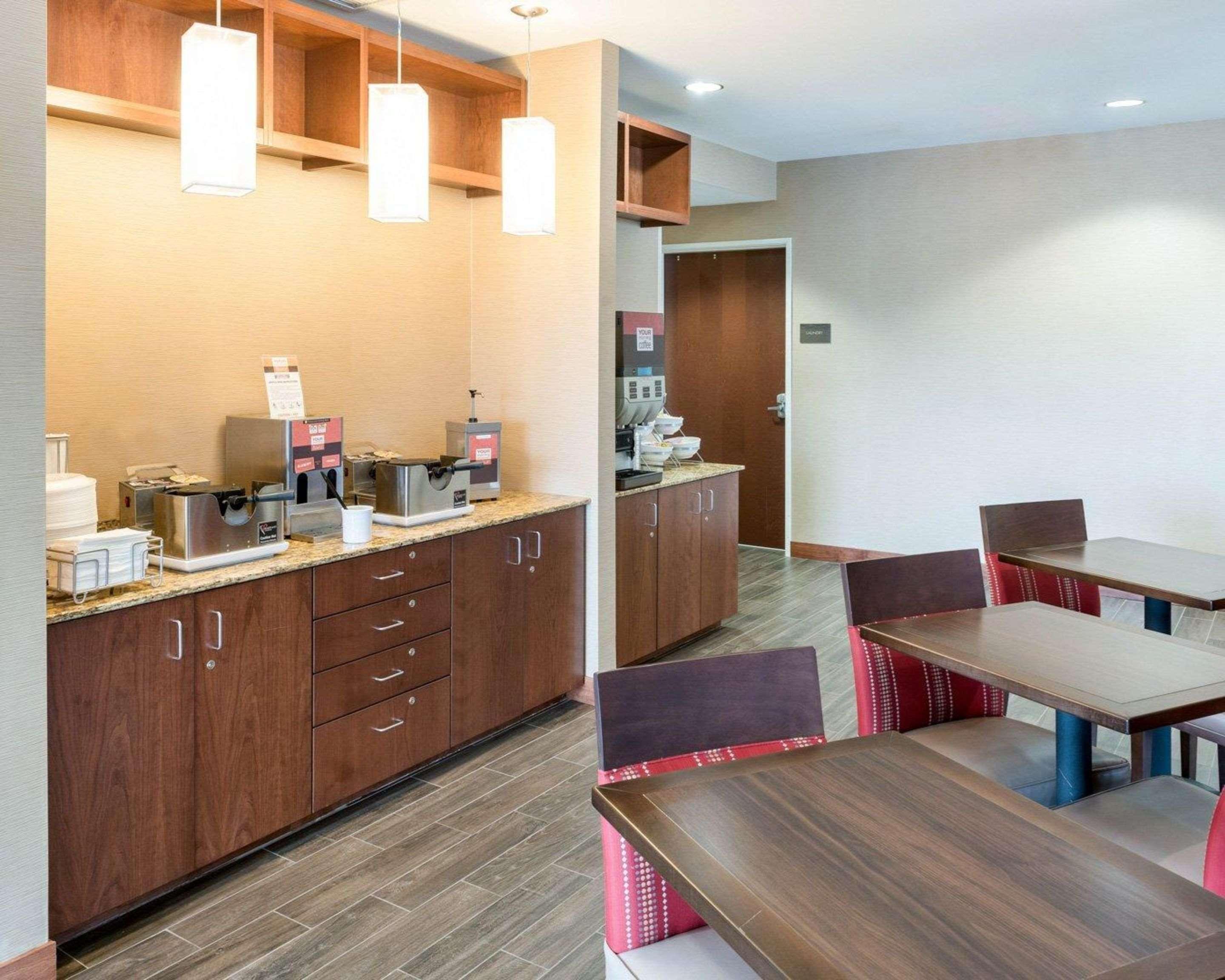 Comfort Inn & Suites West - Medical Center Rochester Ngoại thất bức ảnh