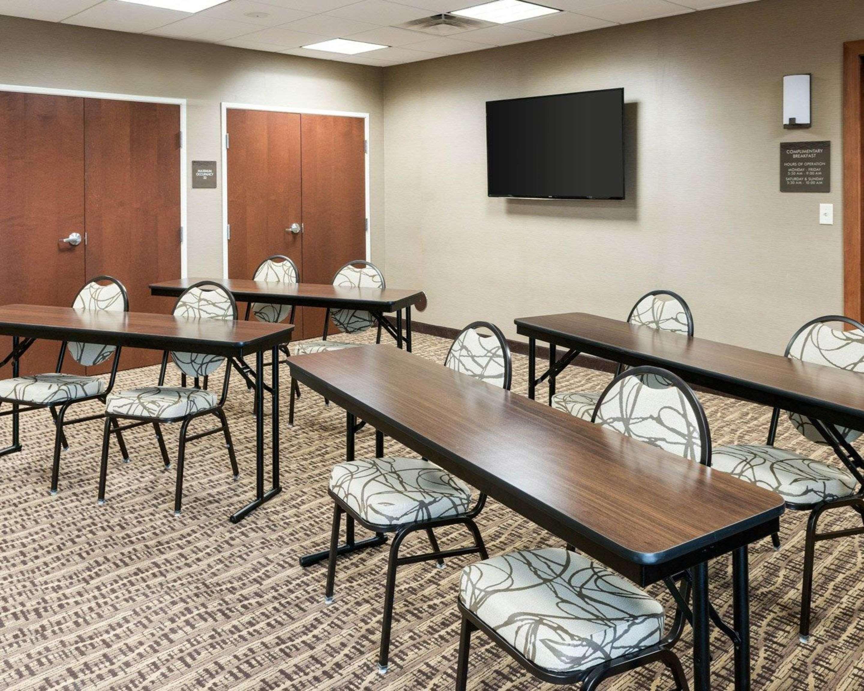 Comfort Inn & Suites West - Medical Center Rochester Ngoại thất bức ảnh
