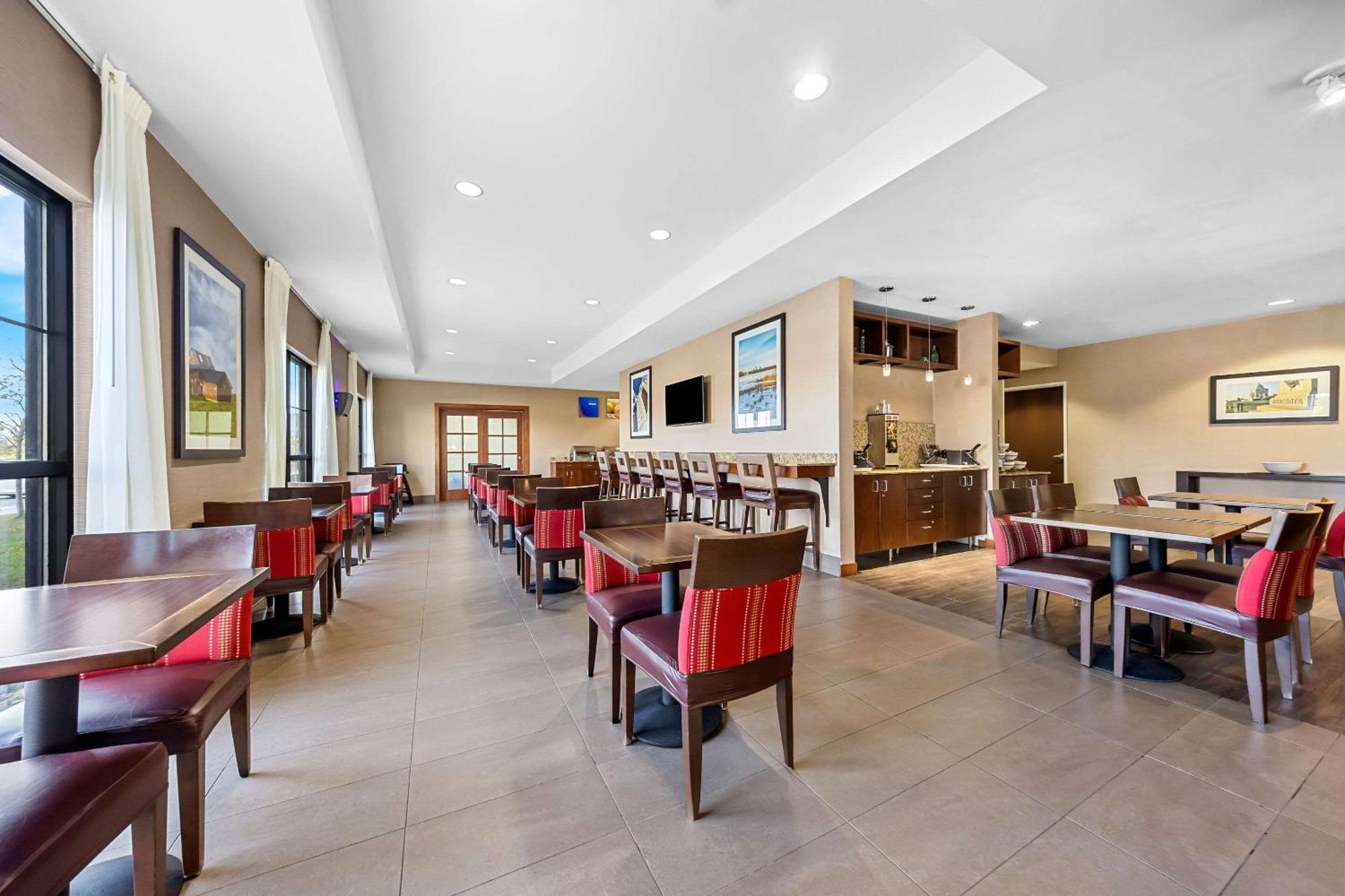 Comfort Inn & Suites West - Medical Center Rochester Ngoại thất bức ảnh