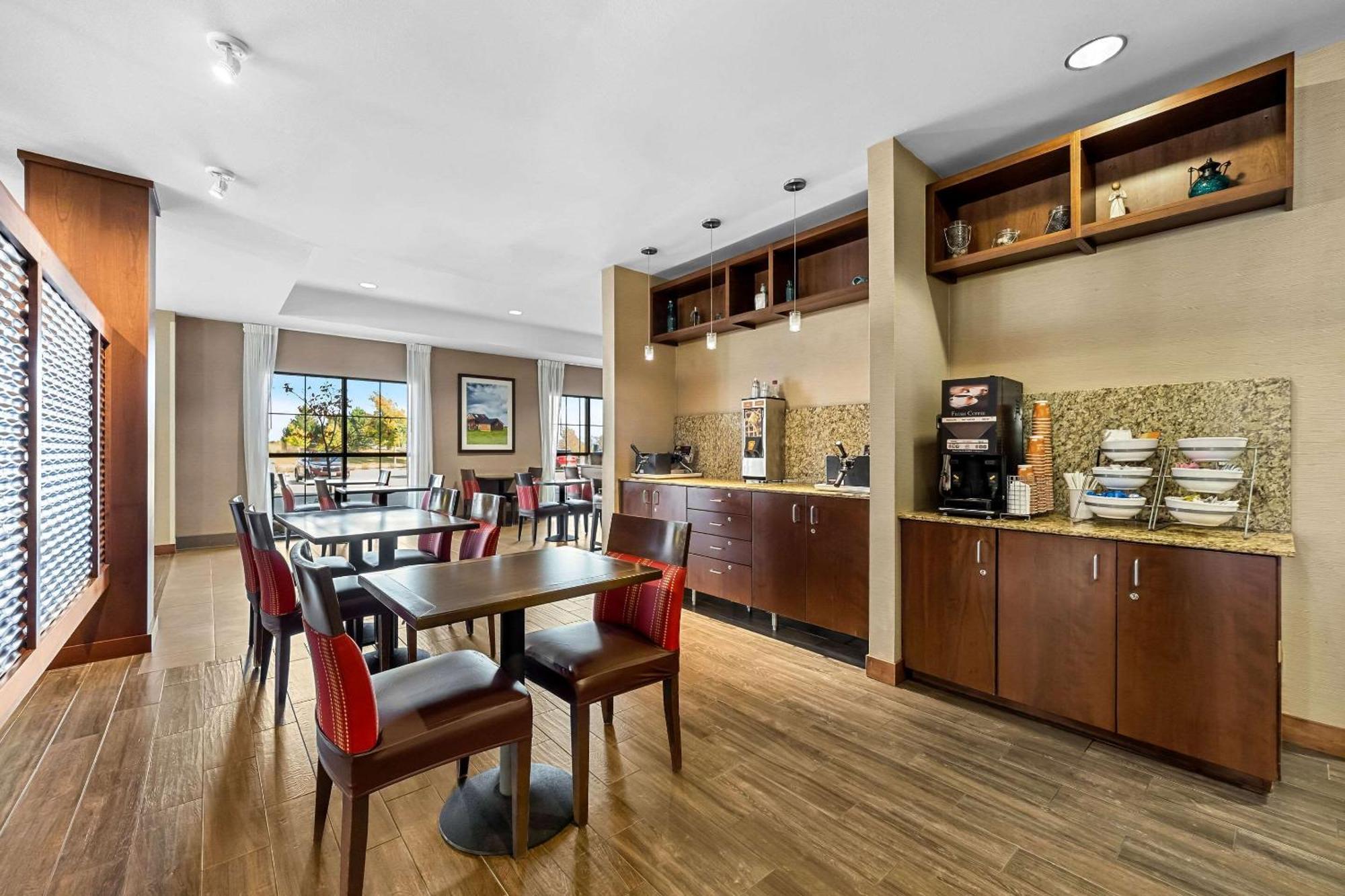 Comfort Inn & Suites West - Medical Center Rochester Ngoại thất bức ảnh