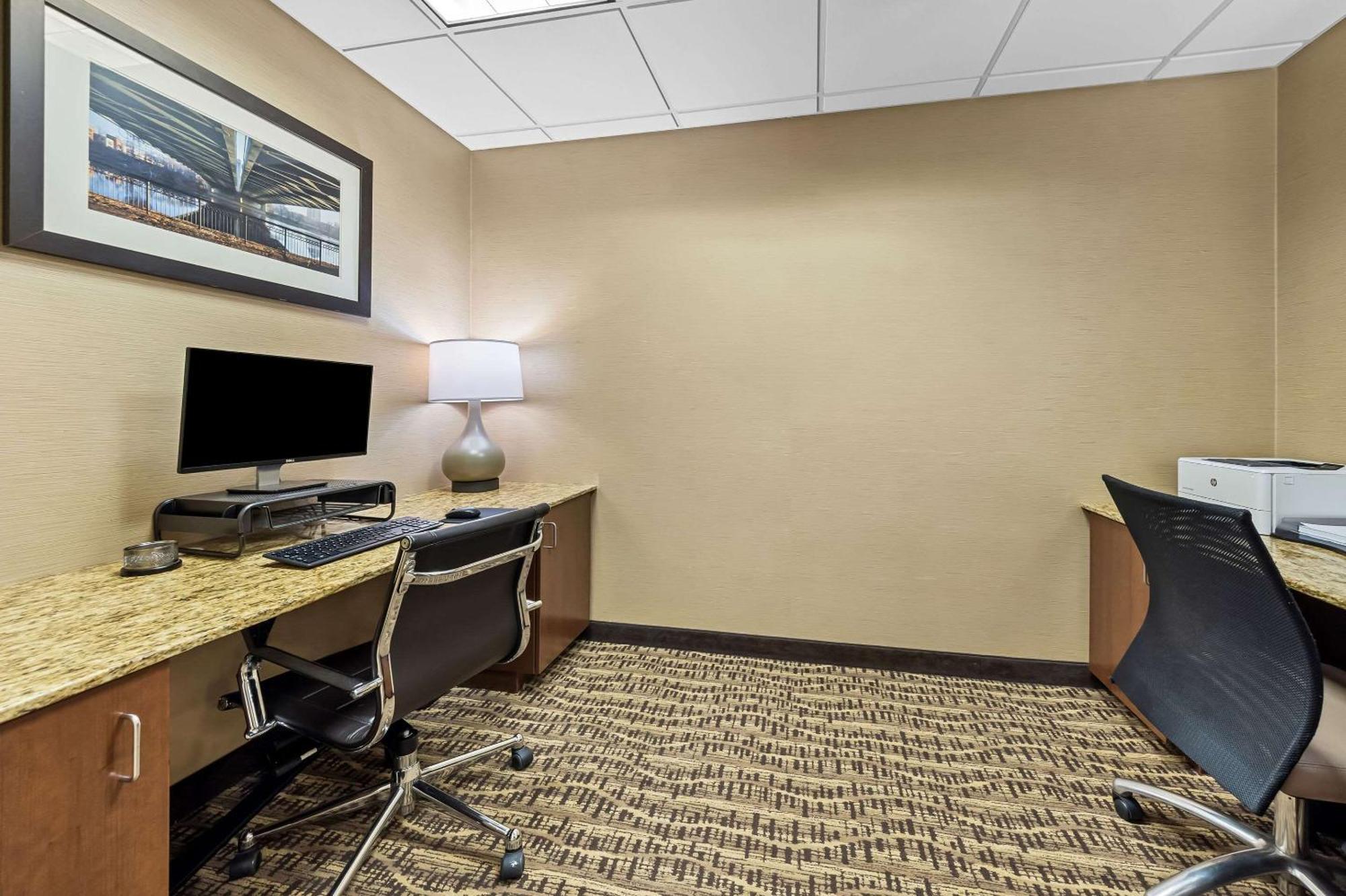 Comfort Inn & Suites West - Medical Center Rochester Ngoại thất bức ảnh