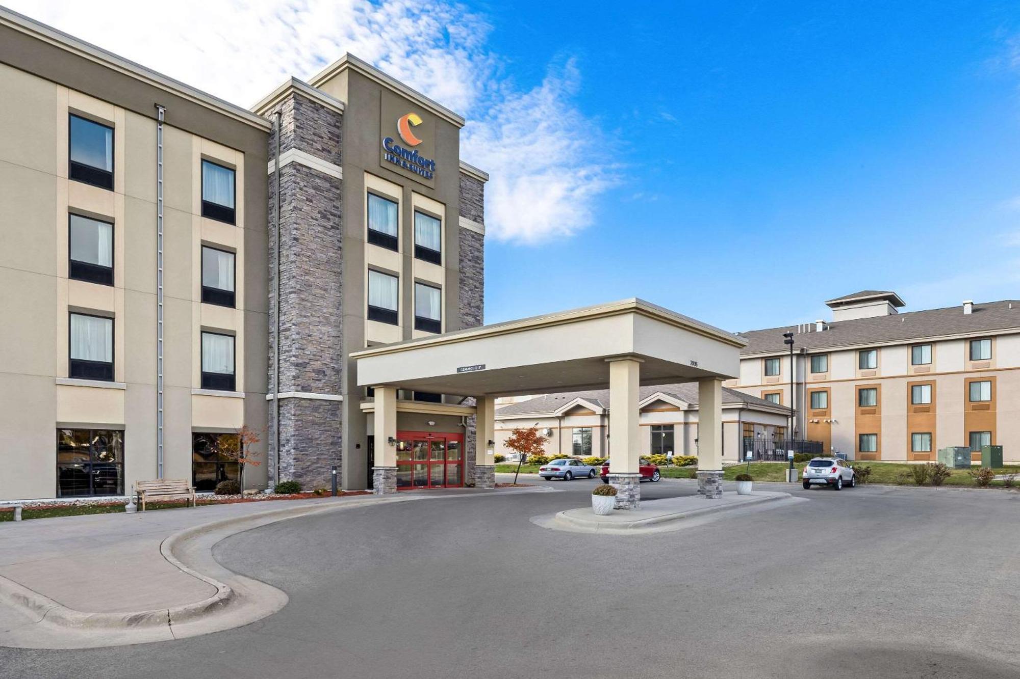 Comfort Inn & Suites West - Medical Center Rochester Ngoại thất bức ảnh