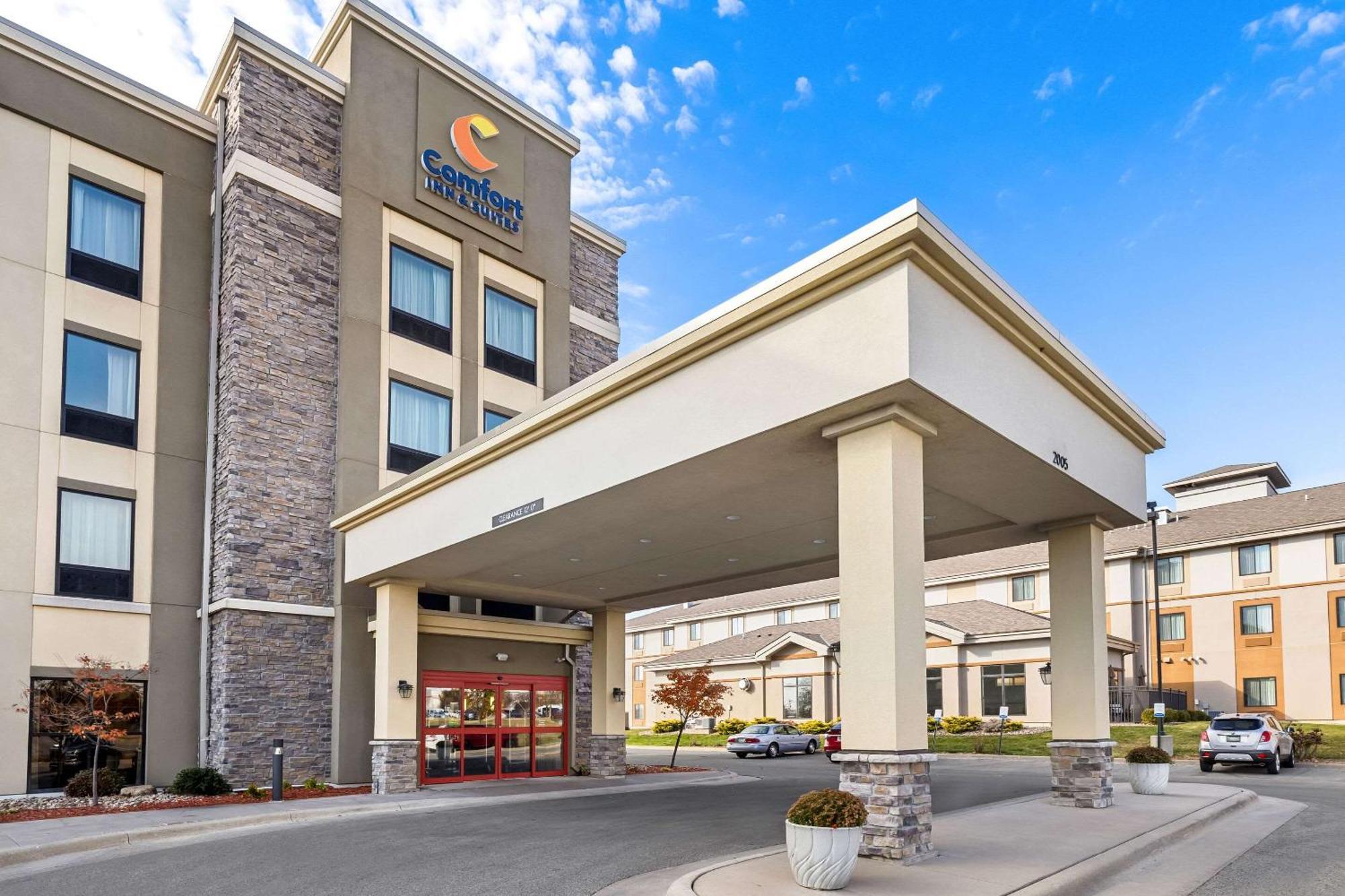 Comfort Inn & Suites West - Medical Center Rochester Ngoại thất bức ảnh