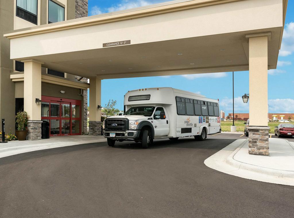 Comfort Inn & Suites West - Medical Center Rochester Ngoại thất bức ảnh